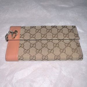 Gucci Canvas Guccisima Continental Wallet - Pink and Tan
PREOWNED/USED